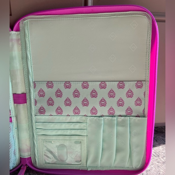 ‼️Vera Bradley Tablet Organizer‼️ - Picture 4 of 7